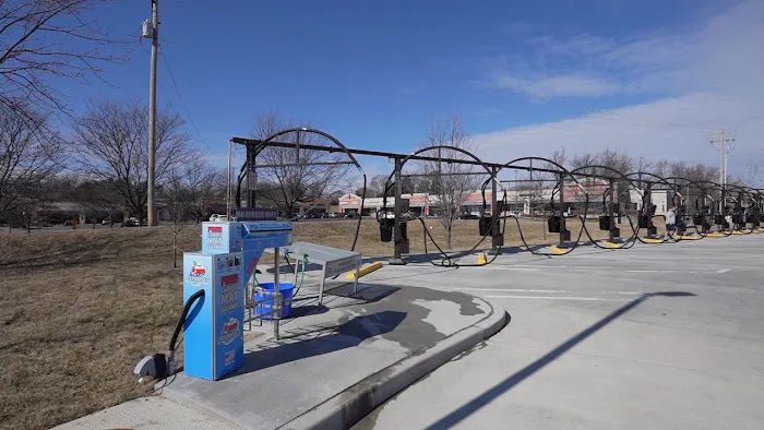 Scrubbles Car Wash Picture 2