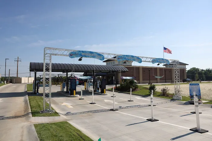 Scrubbles Car Wash Picture 3