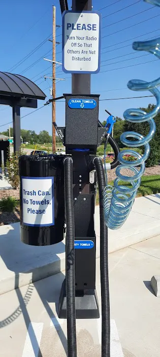 Scrubbles Car Wash Picture 8