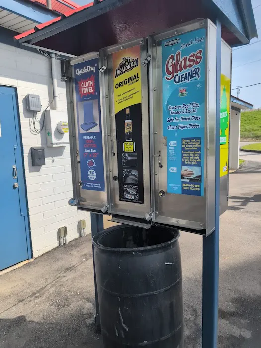 A Laddins Car Wash Picture 3