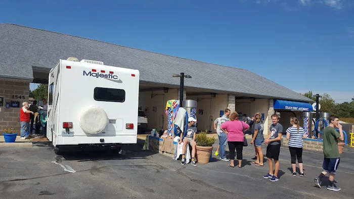 Quality Auto Wash Picture 5