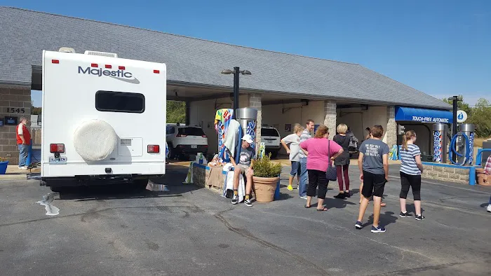 Quality Auto Wash Picture 4