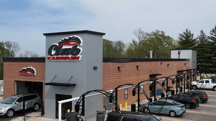 Club Car Wash Picture 3