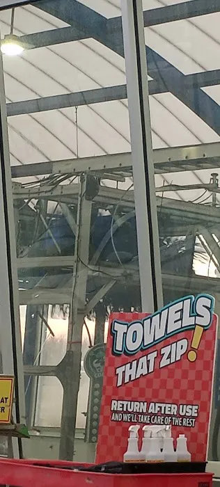 Zips Car Wash Picture 5