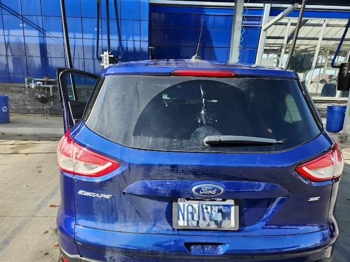 Zips Car Wash Picture 10