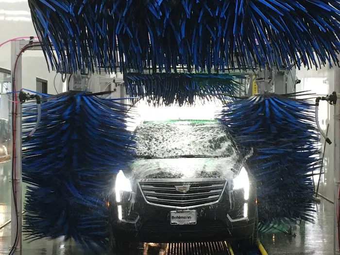 Tidal Wave Wash Center Picture 1