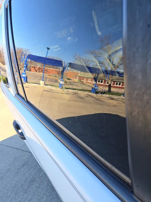 Brite WorX Car Washery Picture 9