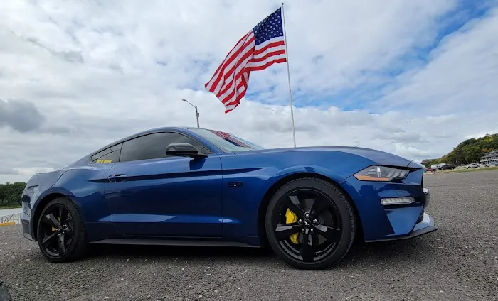 Country Club Car Wash Picture 1