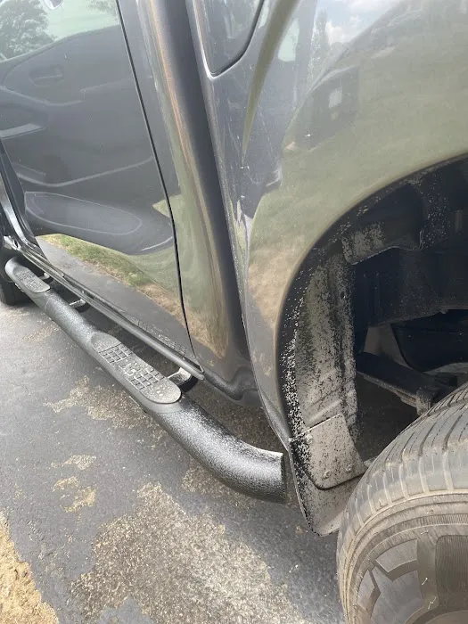 Country Club Car Wash Picture 4