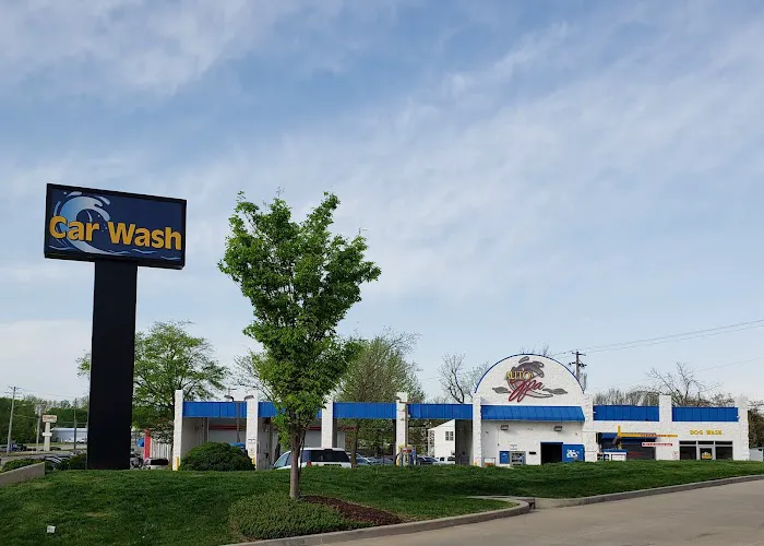 Auto Spa Speedy Wash - Harvester, MO Picture 5