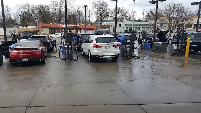 Waterway Carwash Picture 4