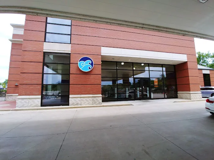 Waterway Carwash Picture 10