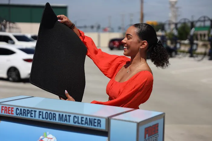 Scrubbles Car Wash Picture 6