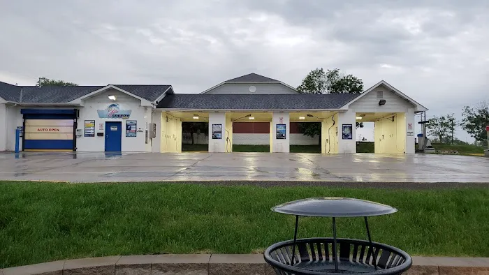 Auto Spa Speedy Wash - St. Peters Picture 1