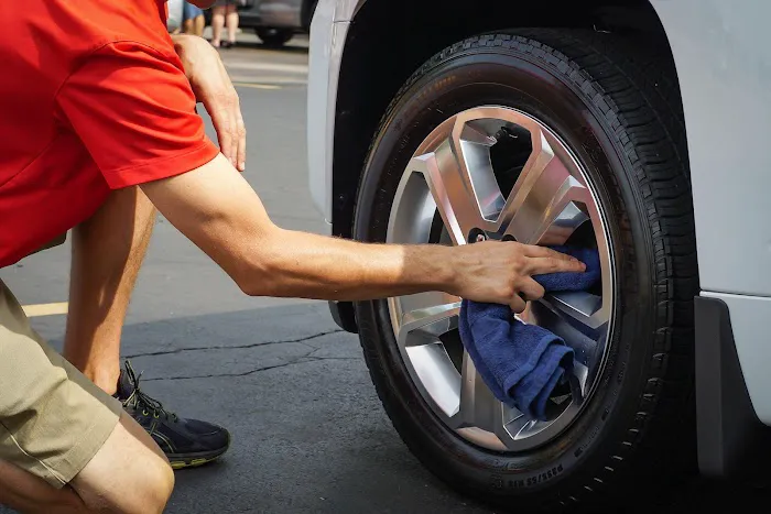 General Grant Car Wash and Detail Center Picture 2