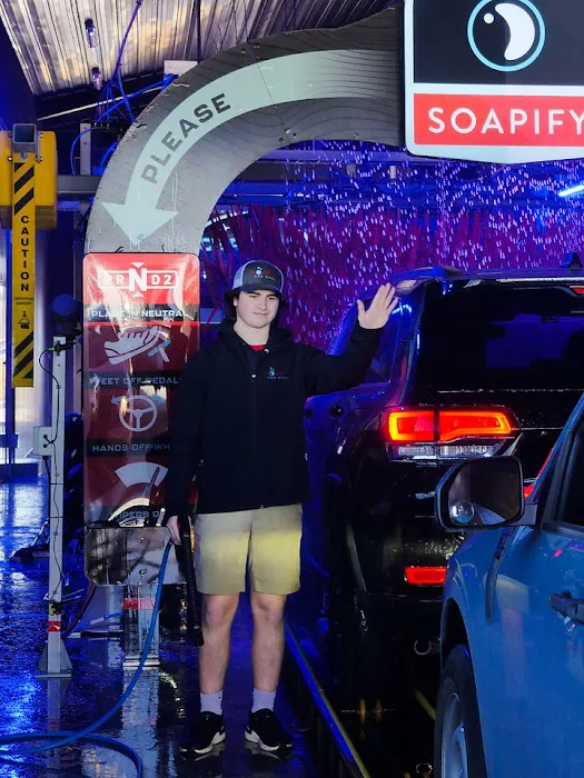 Soapify Car Wash Picture 3