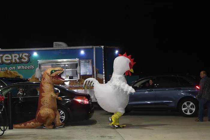 Country Club Car Wash Picture 6