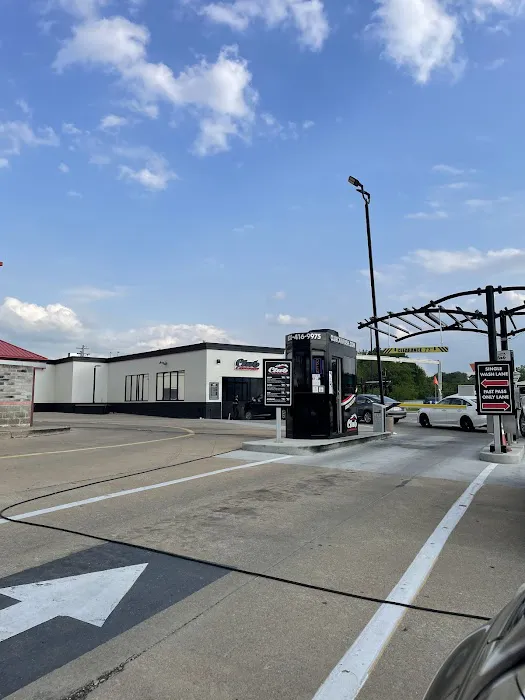 Club Car Wash Picture 1