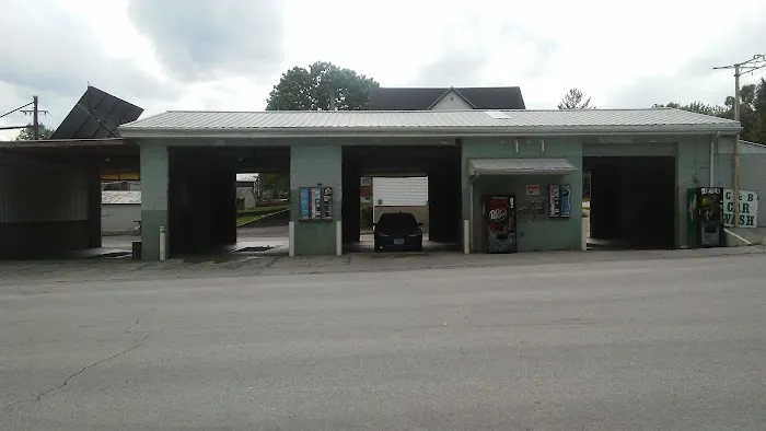 C&B Car Wash Picture 2