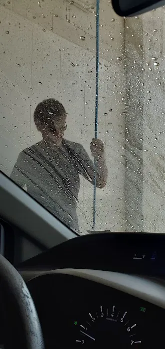 Pevely Car Wash Picture 6