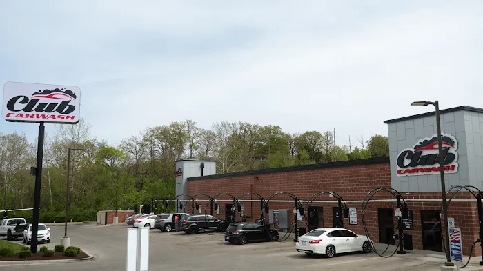Club Car Wash Picture 3