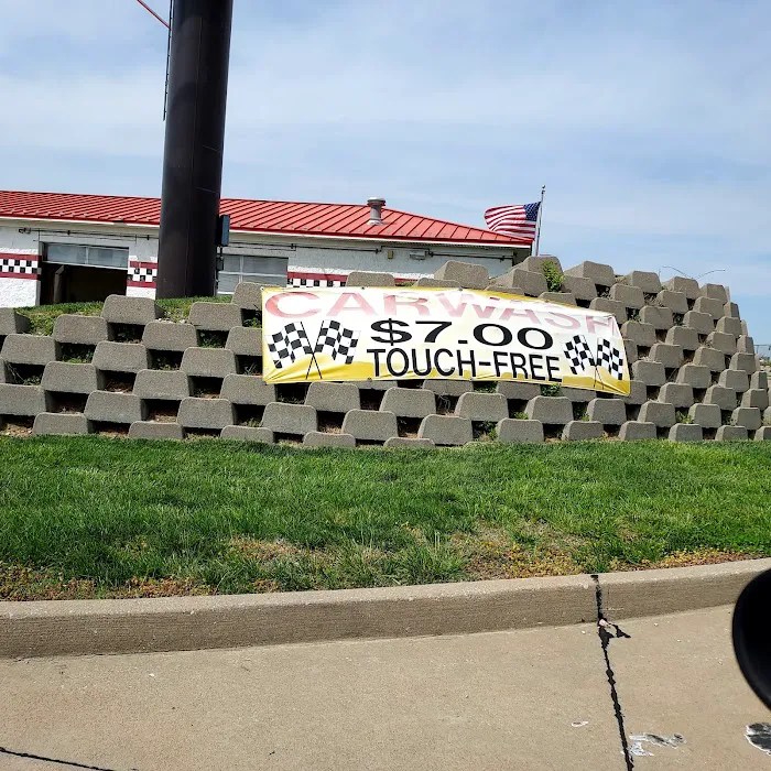 Speedy Clean Car Wash Picture 7
