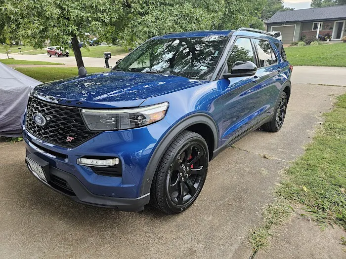 Club Car Wash Picture 2