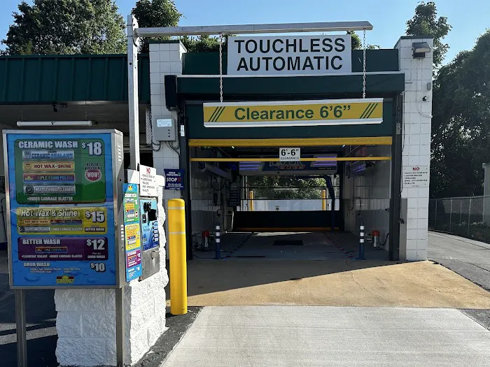 Reavis Barracks Car Wash Picture 8