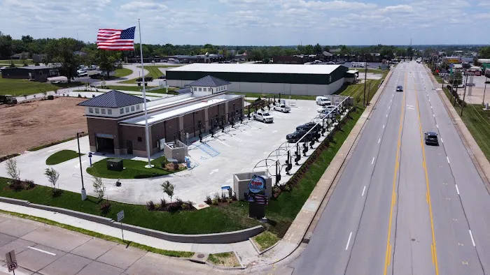 Scrubbles Car Wash Picture 3