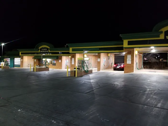 Scrubby Duck ( Self Car Wash) Picture 3