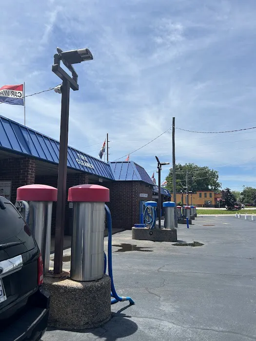 Brentwood Car Wash Picture 2