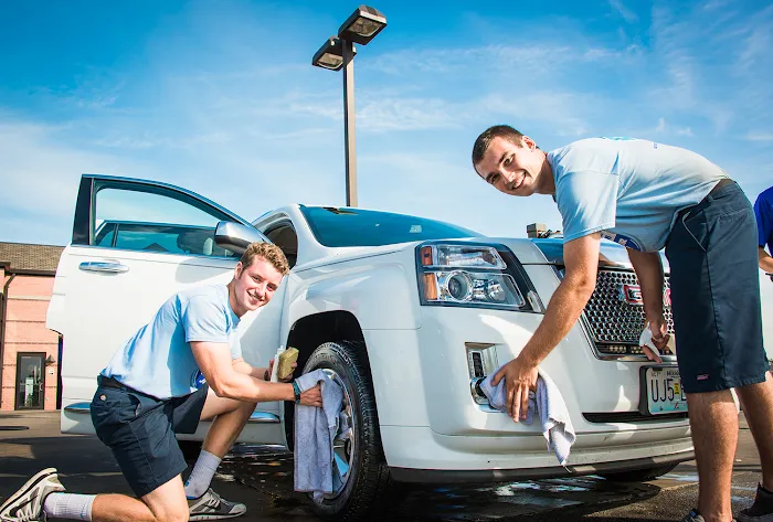 Waterway Carwash Picture 3