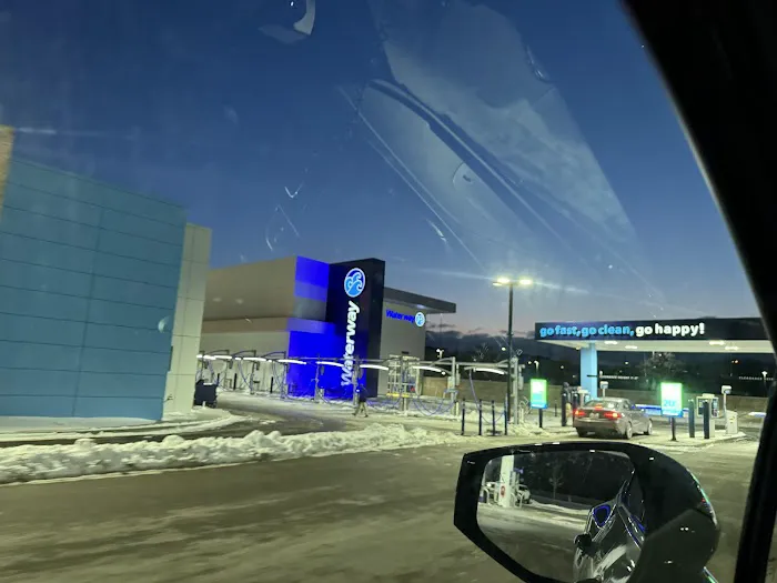 Waterway Carwash Picture 1