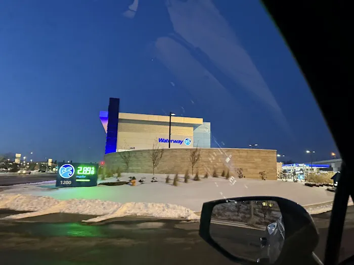 Waterway Carwash Picture 7