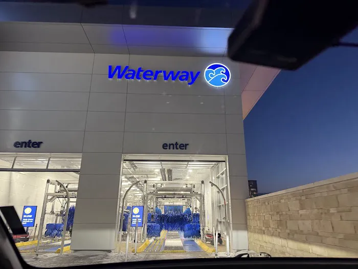 Waterway Carwash Picture 6
