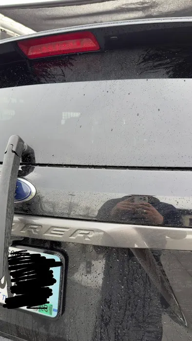 Club Car Wash Picture 7