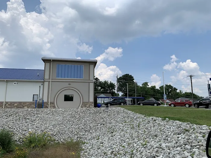 Zips Car Wash Picture 4