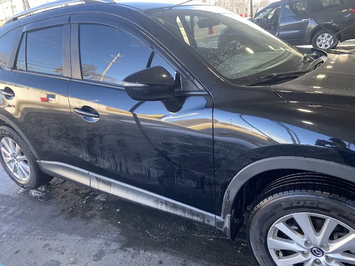 Zips Car Wash Picture 6