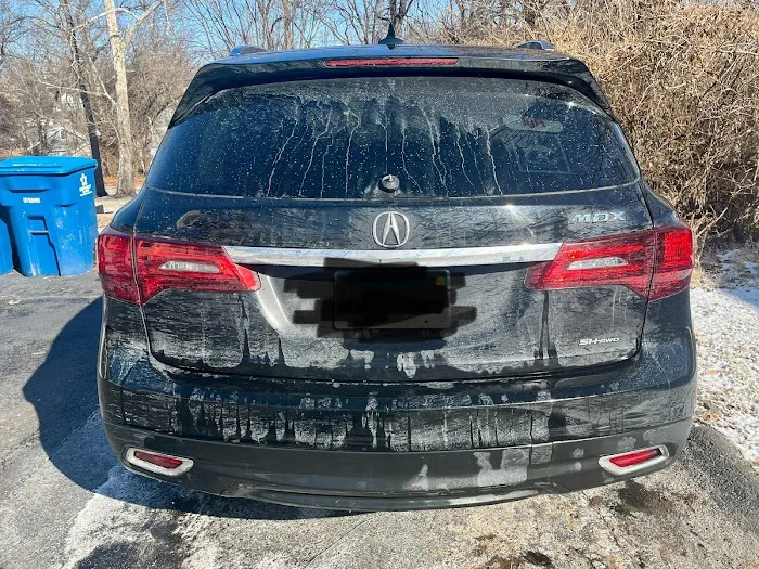 Zips Car Wash Picture 10