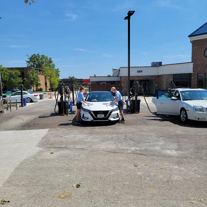 Waterway Carwash Picture 3