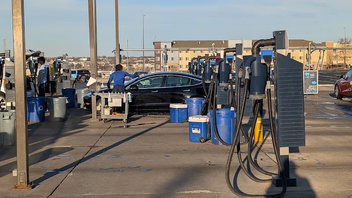 Waterway Carwash Picture 8