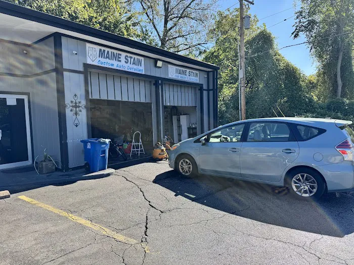 Maine stain custom auto detailing shop/ car wash Picture 1