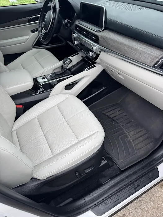 Maine stain custom auto detailing shop/ car wash Picture 4