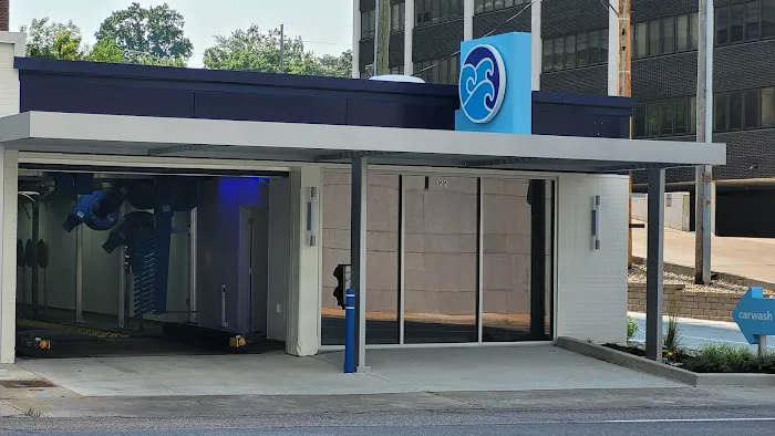 Waterway Carwash Picture 10