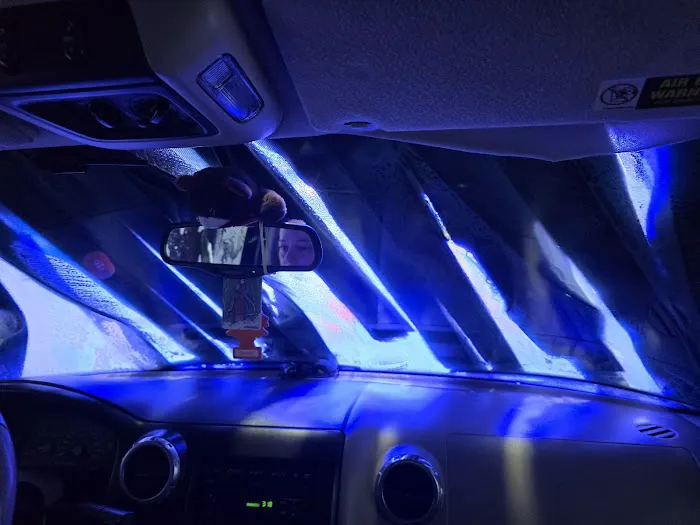 Club Car Wash Picture 5