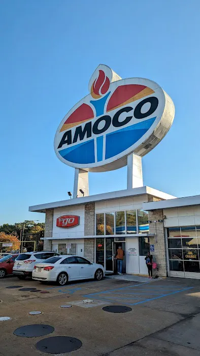 Giant Amoco Car wash Picture 3