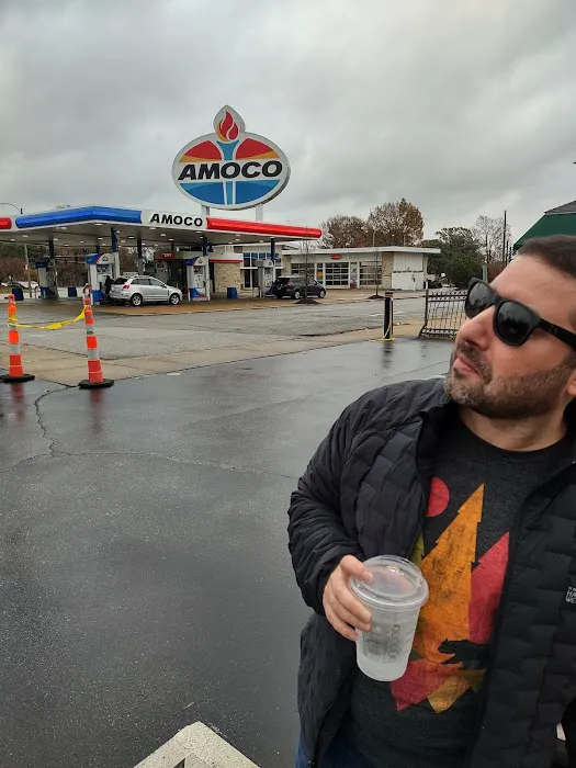 Giant Amoco Car wash Picture 5