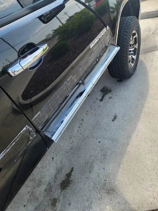 Club Car Wash Picture 10