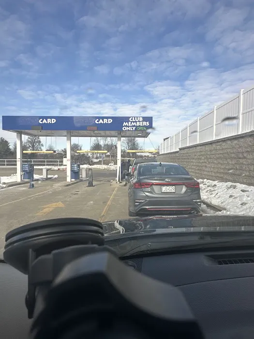 Zips Car Wash Picture 3