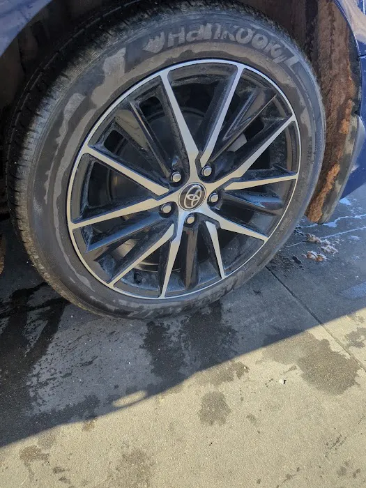 Zips Car Wash Picture 4